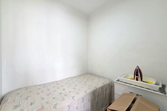 Apartamento mobiliado com 4 quartos e varanda na Vila Nova Conceição disponível para compra. — Quarto de Serviço