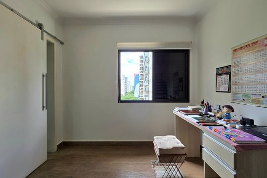 Apartamento mobiliado com 4 quartos e varanda na Vila Nova Conceição disponível para compra. — Suíte 3