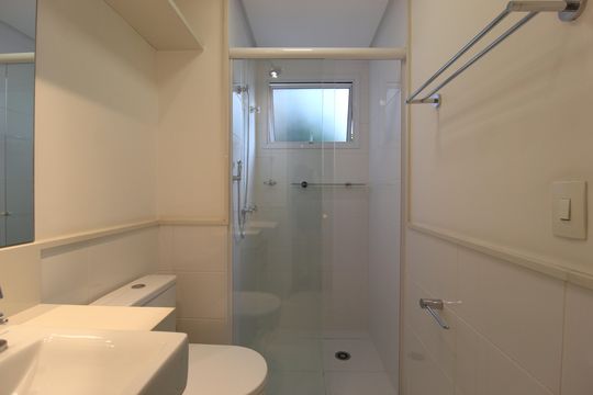 Apartamento na Vila Olímpia com 3 quartos, ideal para comprar. — Banheiro Social