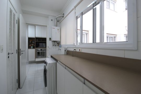 Apartamento na Vila Olímpia com 3 quartos, ideal para comprar. — Área de Serviço