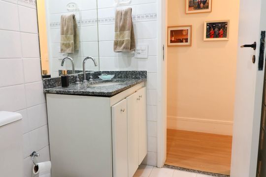 Venda de apartamento com 4 quartos, churrasqueira e piscina no condomínio. — foto 37
