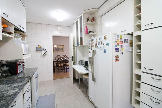 Venda de apartamento com 4 quartos, churrasqueira e piscina no condomínio. — foto 18