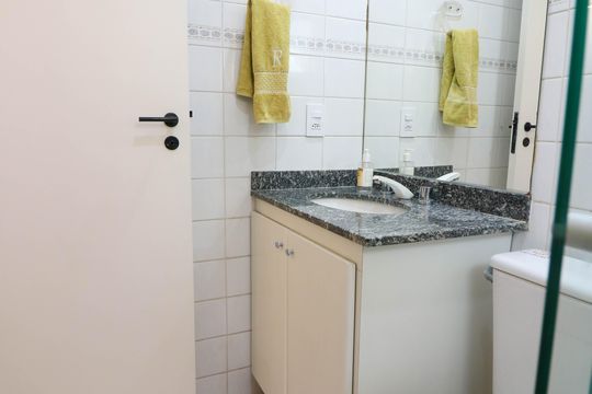 Venda de apartamento com 4 quartos, churrasqueira e piscina no condomínio. — foto 50