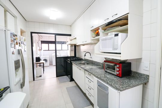 Venda de apartamento com 4 quartos, churrasqueira e piscina no condomínio. — foto 16