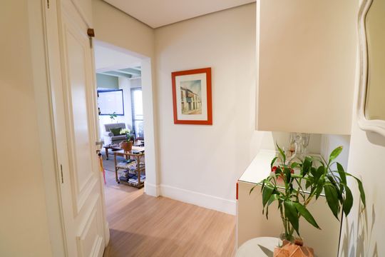 Venda de apartamento com 4 quartos, churrasqueira e piscina no condomínio. — foto 4