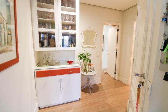 Venda de apartamento com 4 quartos, churrasqueira e piscina no condomínio. — foto 5