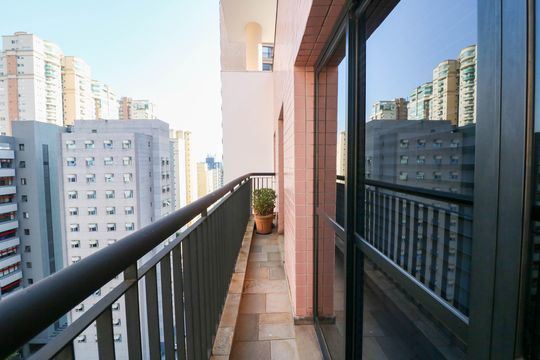 Venda de apartamento com 4 quartos, churrasqueira e piscina no condomínio. — foto 33