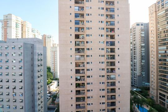 Venda de apartamento com 4 quartos, churrasqueira e piscina no condomínio. — foto 47