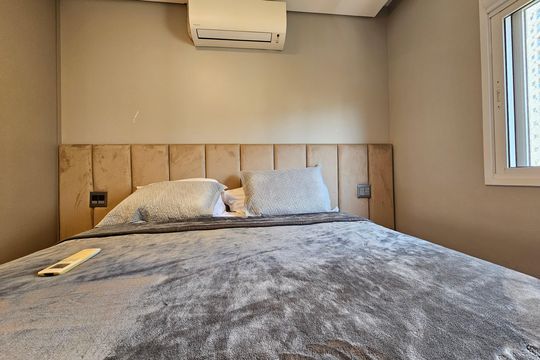 Comprar apartamento mobiliado com 2 quartos, closet e churrasqueira no condomínio. — Suíte 1