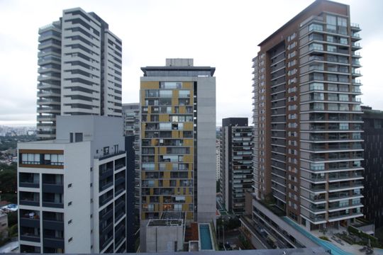 Comprar apartamento mobiliado com 1 quarto. — Vista do terraço