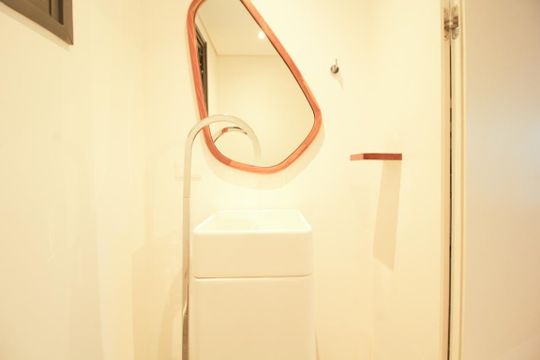 Comprar apartamento mobiliado com 1 quarto. — Lavabo