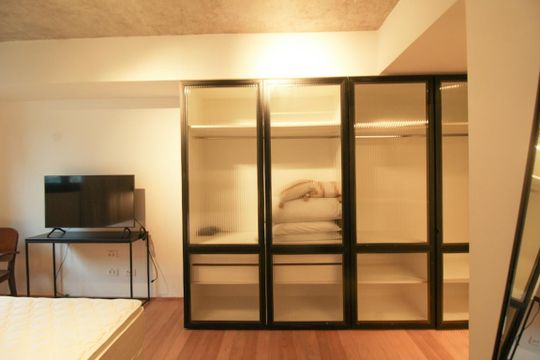 Comprar apartamento mobiliado com 1 quarto. — Quarto Suíte