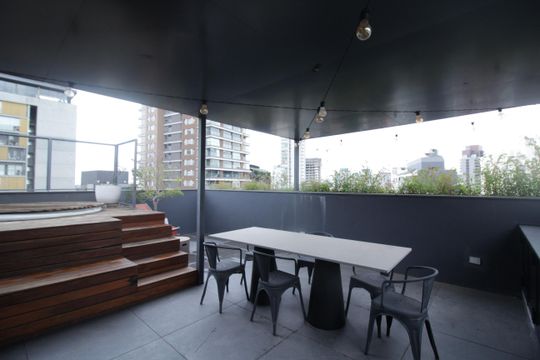 Comprar apartamento mobiliado com 1 quarto. — Terraço