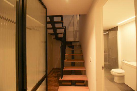 Comprar apartamento mobiliado com 1 quarto. — Quarto Suíte