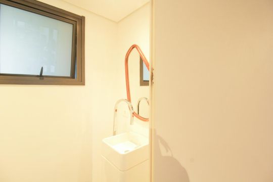 Comprar apartamento mobiliado com 1 quarto. — Lavabo
