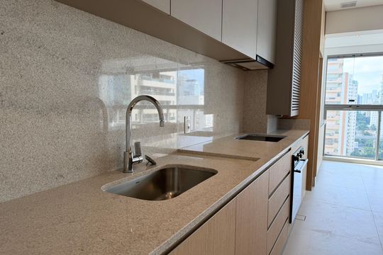 Apartamento à venda, com 81 m², 3 quartos e 1 vaga — Cozinha