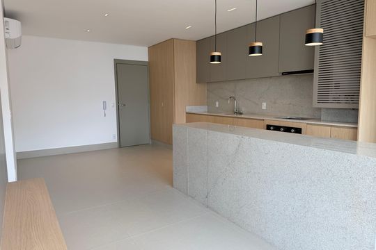Apartamento à venda, com 81 m², 3 quartos e 1 vaga — Sala