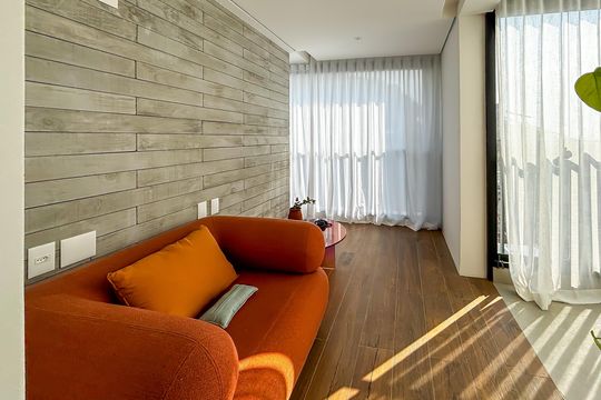 Compra apartamento com 2 quartos, aceita animais. — Sala