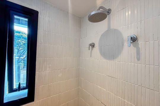 Compra apartamento com 2 quartos, aceita animais. — Banheiro Suíte 2