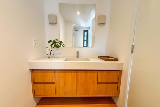 Compra apartamento com 2 quartos, aceita animais. — Banheiro Suíte 2