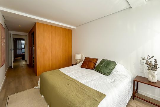 Compra apartamento com 2 quartos, aceita animais. — Suíte 2