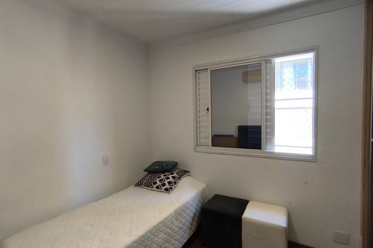 Compra este apartamento com 4 quartos e churrasqueira no condomínio. Animais de estimação permitidos. — Quarto 2