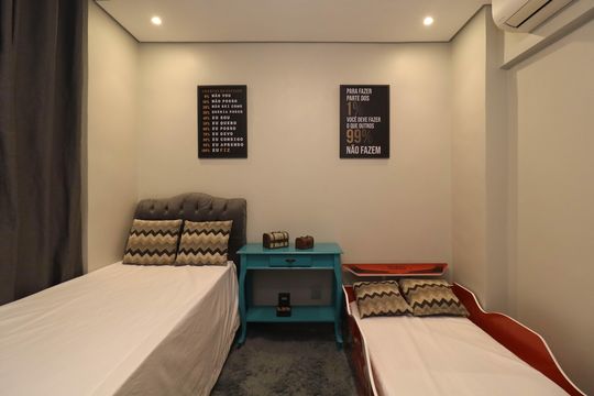 Compra apartamento em Cerqueira César com 3 quartos. — Quarto