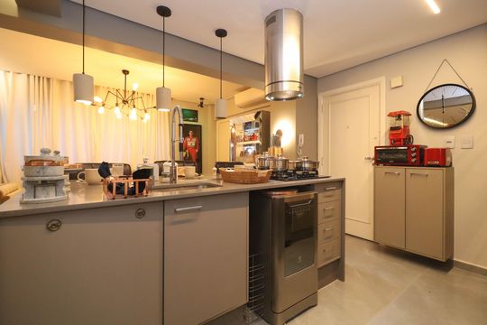Compra apartamento em Cerqueira César com 3 quartos. — Sala/Cozinha