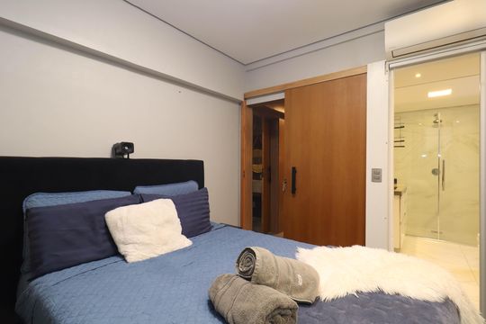 Compra apartamento em Cerqueira César com 3 quartos. — Suíte 2