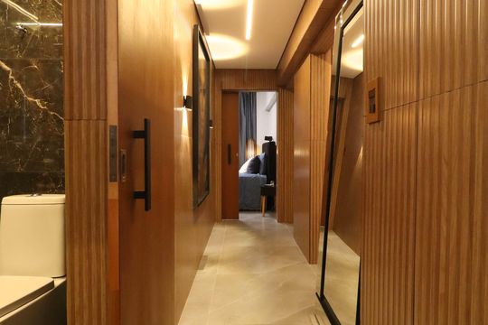 Compra apartamento em Cerqueira César com 3 quartos. — Corredor