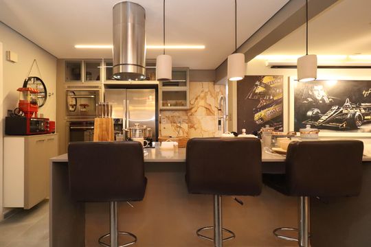 Compra apartamento em Cerqueira César com 3 quartos. — Sala/Cozinha