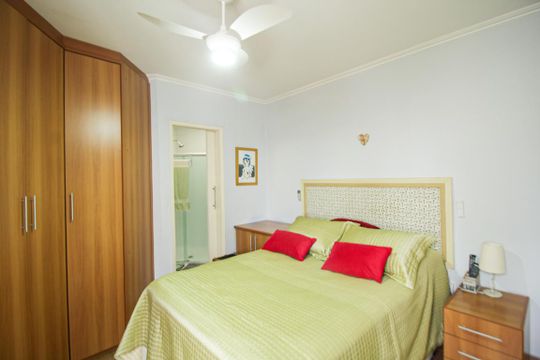 Venda de apartamento mobiliado na Vila Leopoldina com 2 quartos e piscina no condomínio. — Quarto Suíte