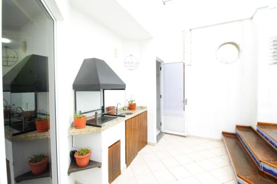 Venda de apartamento mobiliado na Vila Leopoldina com 2 quartos e piscina no condomínio. — Churrasqueira