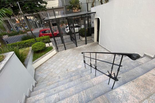 Venda de apartamento em Higienópolis com 3 quartos, varanda e piscina no condomínio. — foto 62