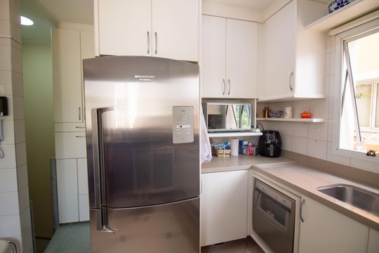 Venda de casa em condomínio no Brooklin com 4 quartos, quintal e varanda gourmet. — Cozinha