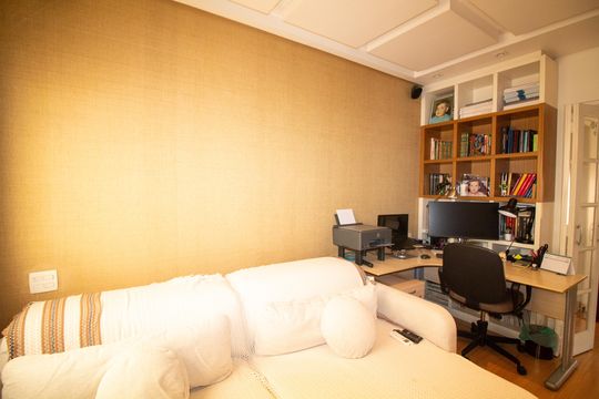 Venda de casa em condomínio no Brooklin com 4 quartos, quintal e varanda gourmet. — Escritório