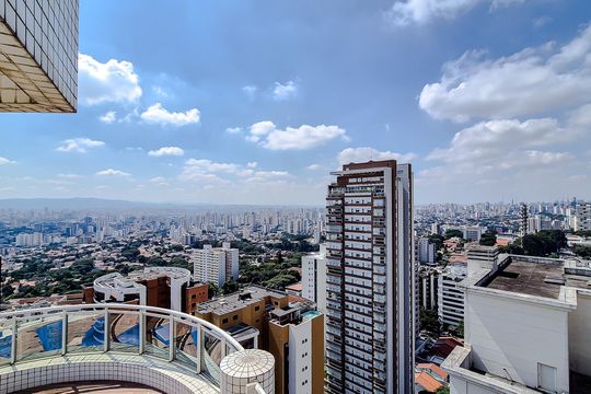 Comprar apartamento mobiliado na Lapa: 4 quartos, 3 suítes. — Vista da Suíte 3