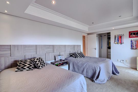 Comprar apartamento mobiliado na Lapa: 4 quartos, 3 suítes. — Quarto 2 - Suíte