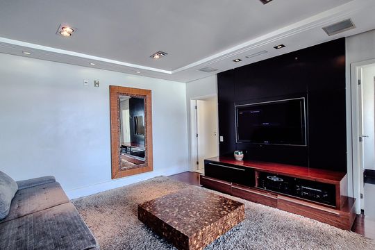Comprar apartamento mobiliado na Lapa: 4 quartos, 3 suítes. — Sala de TV