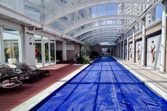 Comprar apartamento mobiliado na Lapa: 4 quartos, 3 suítes. — Área comum - Piscina