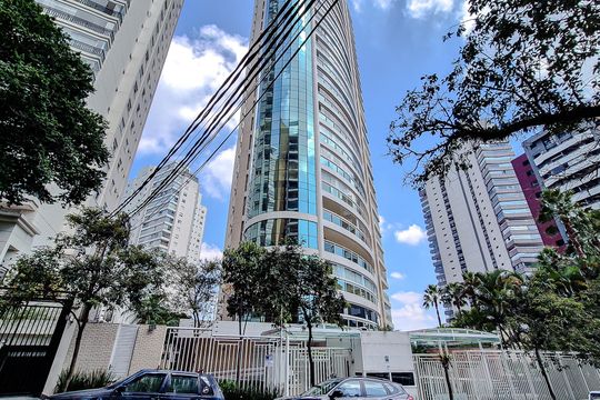 Comprar apartamento mobiliado na Lapa: 4 quartos, 3 suítes. — Fachada - Plaquinha