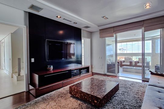 Comprar apartamento mobiliado na Lapa: 4 quartos, 3 suítes. — Sala de TV
