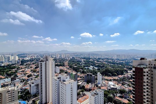 Comprar apartamento mobiliado na Lapa: 4 quartos, 3 suítes. — Vista da Suíte 2