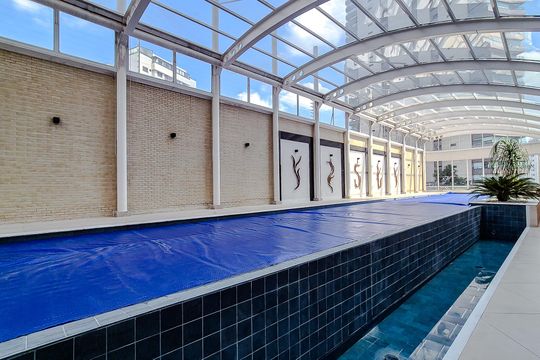 Comprar apartamento mobiliado na Lapa: 4 quartos, 3 suítes. — Área comum - Piscina