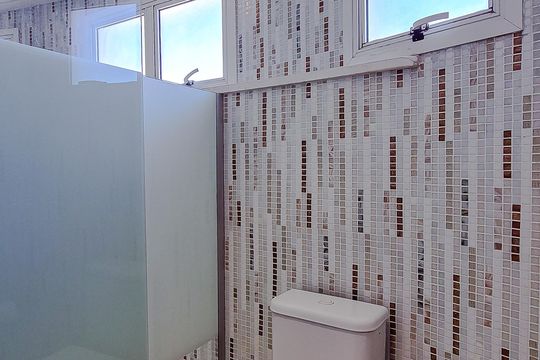 Comprar apartamento mobiliado na Lapa: 4 quartos, 3 suítes. — Banheiro da Suíte 1