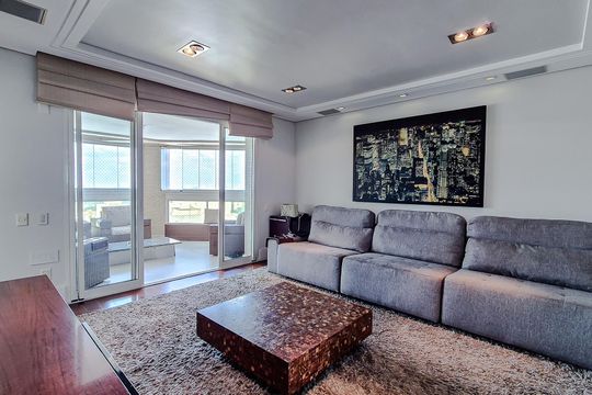 Comprar apartamento mobiliado na Lapa: 4 quartos, 3 suítes. — Sala de TV
