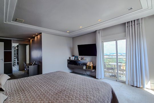 Comprar apartamento mobiliado na Lapa: 4 quartos, 3 suítes. — Quarto 1 - Suíte
