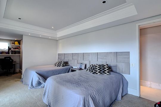 Comprar apartamento mobiliado na Lapa: 4 quartos, 3 suítes. — Quarto 2 - Suíte
