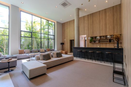 Comprar apartamento mobiliado com 3 quartos. — área comum