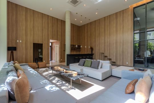 Comprar apartamento mobiliado com 3 quartos. — área comum